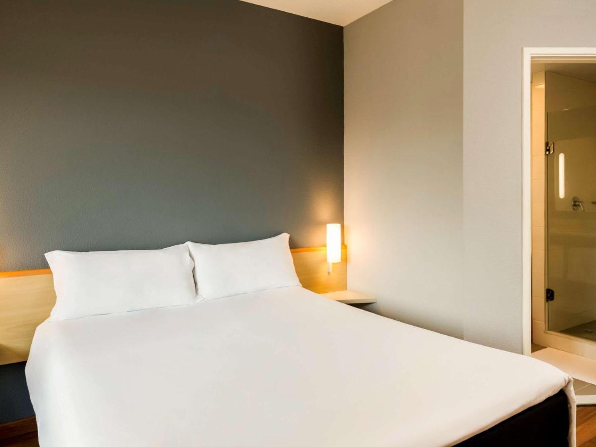 Ibis 3*